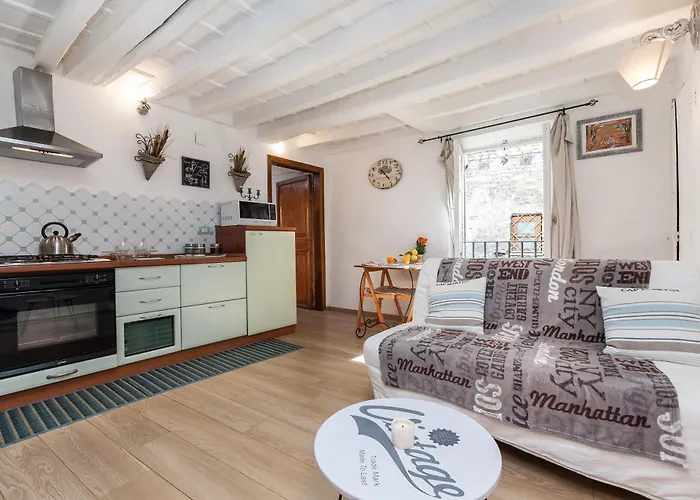 Boutique Domus Navona Librari Balcony 아파트