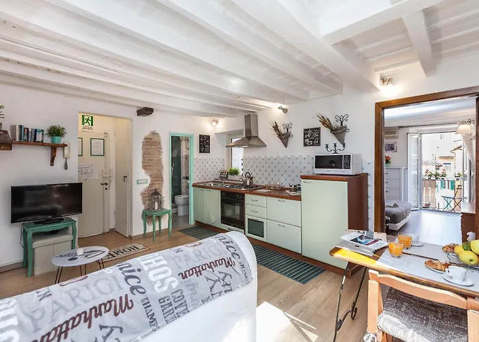 Boutique Domus Navona Librari Balcony 아파트 로마